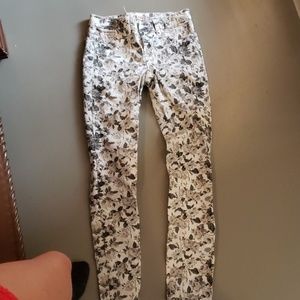 J brand size 25 skinny mid rise in soft floral